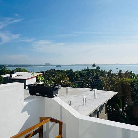 Regal Heights Hotel Weligama Buitenkant foto