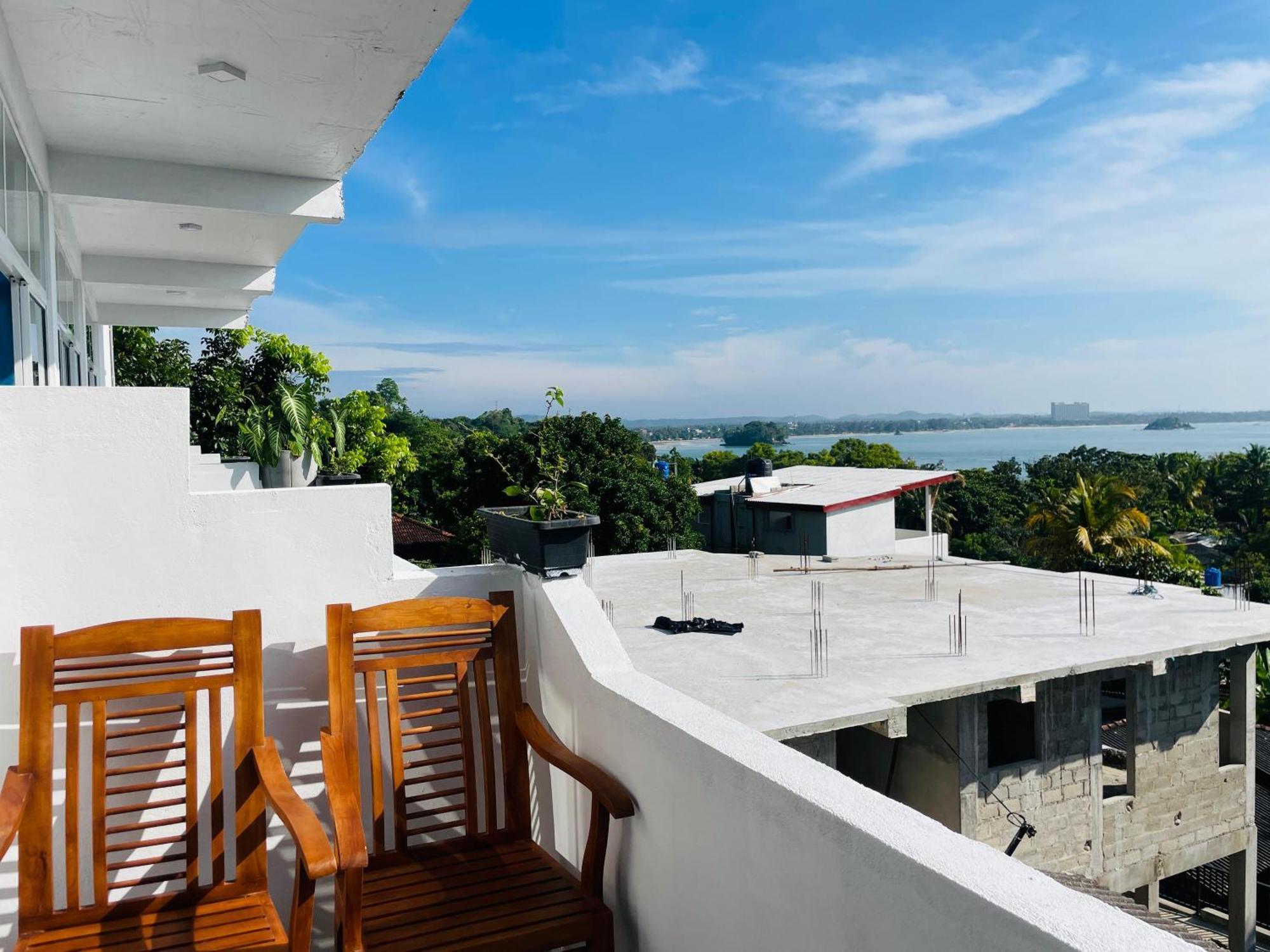 Regal Heights Hotel Weligama Buitenkant foto
